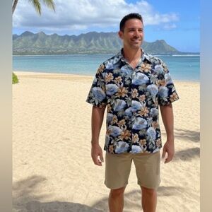 Men’s Campia size medium Hawaiian shirt